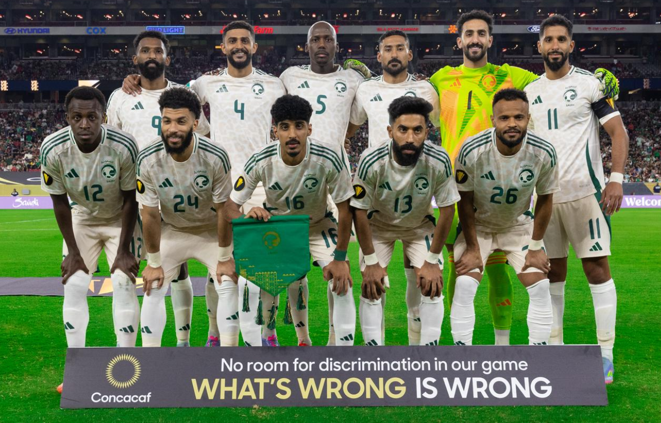 رينارد يعلن قائمة الأخضر لمعسكر التشيك قبل معركة التأهل إلى كأس العالم
