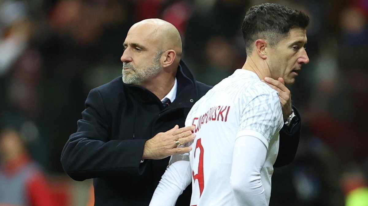 أوربان يعيد شارة القيادة لليفاندوفسكي في منتخب بولندا