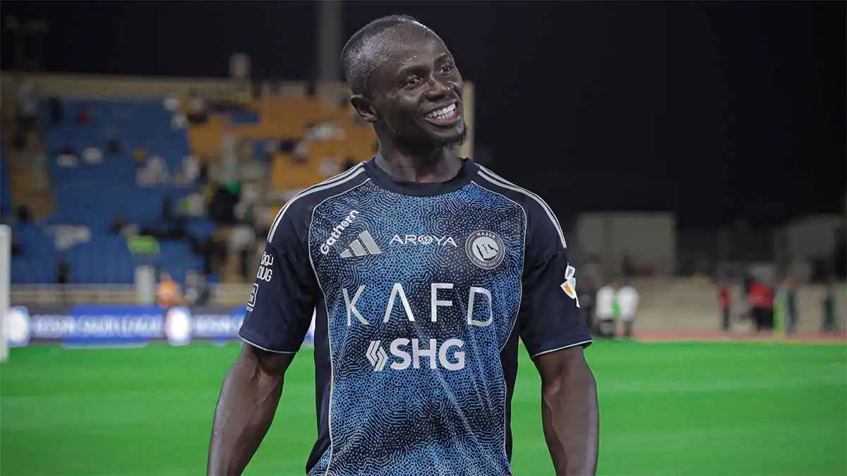تصريح غامض من ساديو ماني يربك جماهير النصر بعد خماسية التعاون