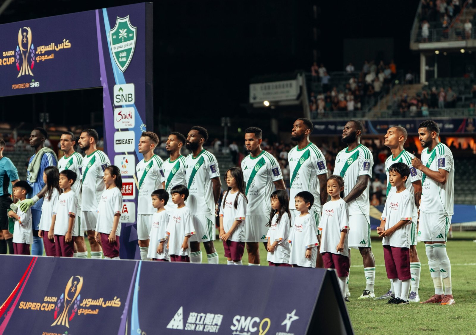الأهلي يستعيد نجميه الغائبين قبل موقعة نيوم في دوري روشن