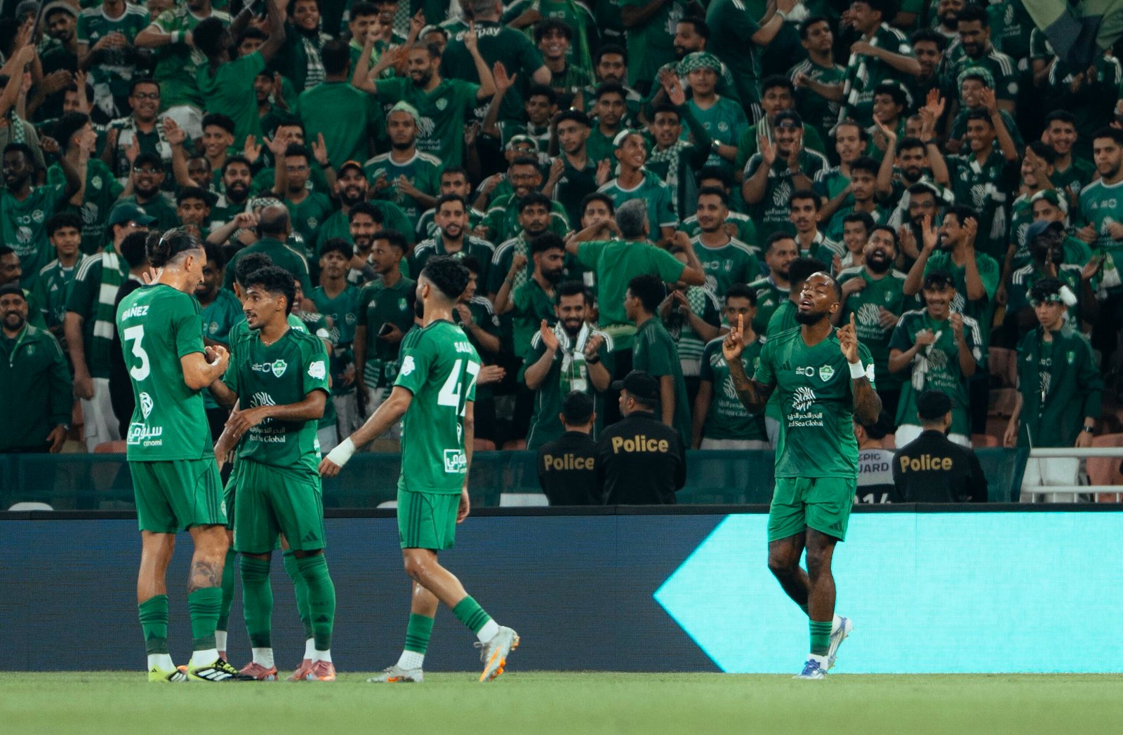 بأقدام توني.. الأهلي يفتتح مشوار دوري روشن بفوز صعب على نيوم